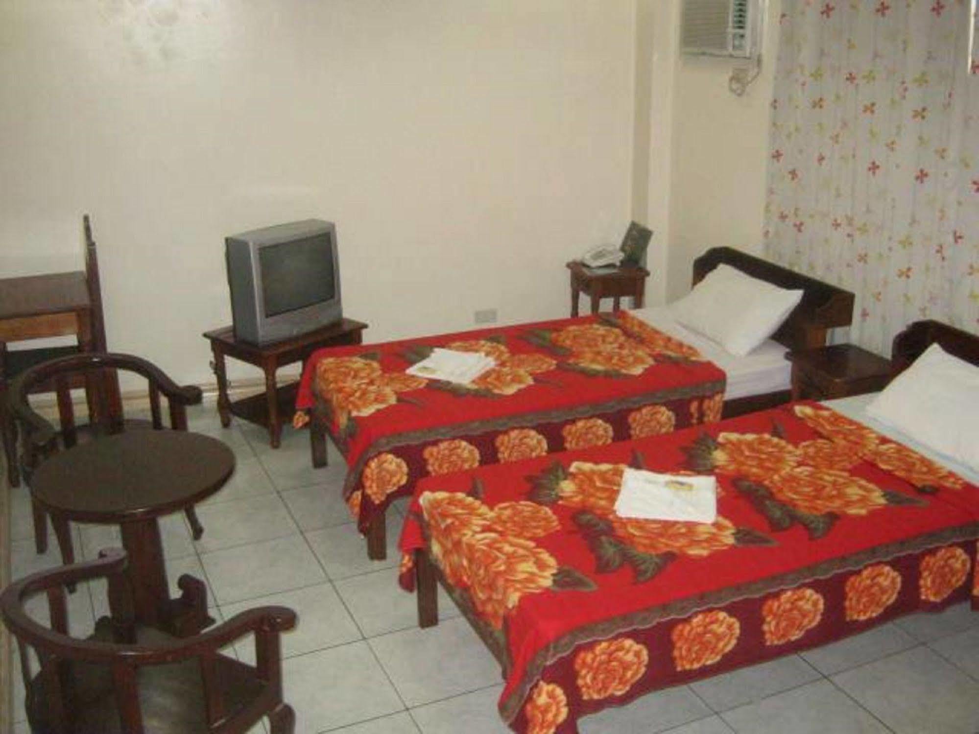 Liberty Park Pension Puerto Princesa ภายนอก รูปภาพ